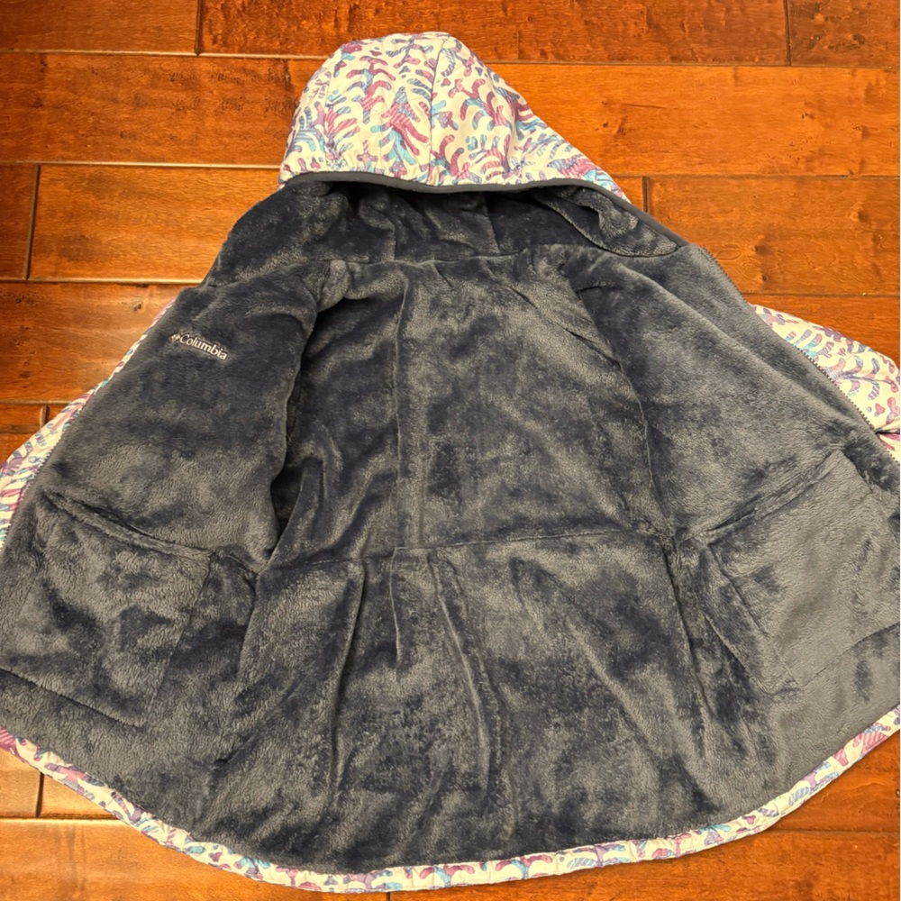 Columbia girls reversible puffer jacket - Picture 4 of 6